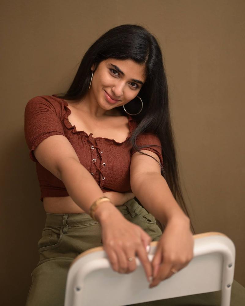pragya-nagra-hot-photos
